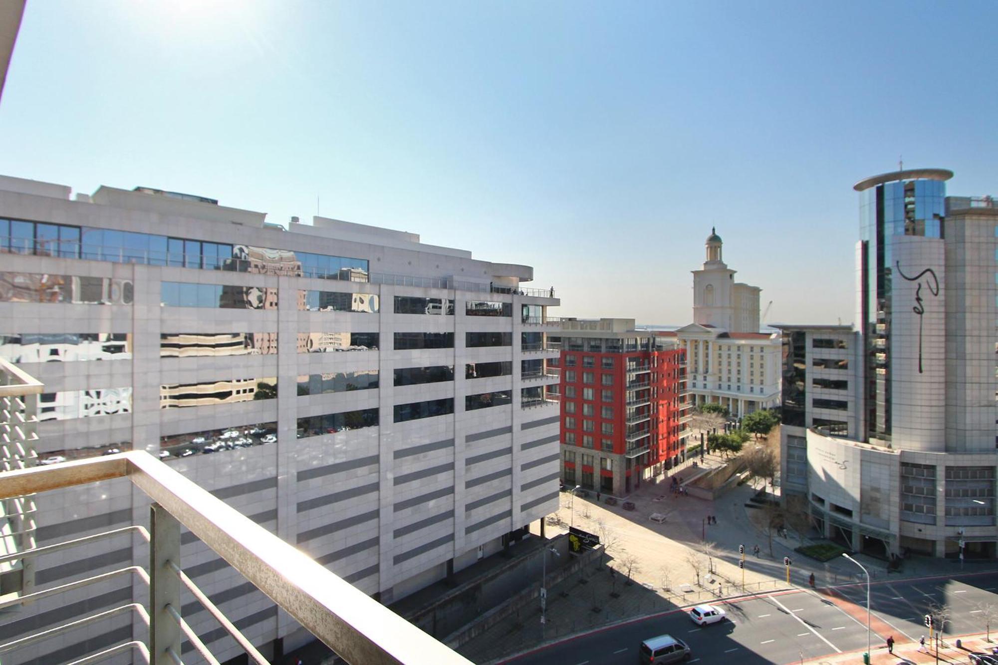 Full Power, Central, Walk To Restaurants & Waterfront, Pool & Ac Apartment *